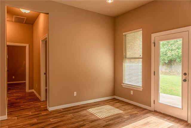 3175 Chelsey Lane, Springdale, AR 72764