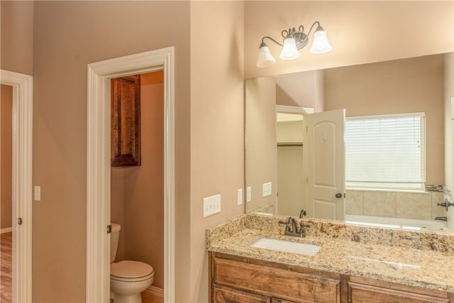3175 Chelsey Lane, Springdale, AR 72764