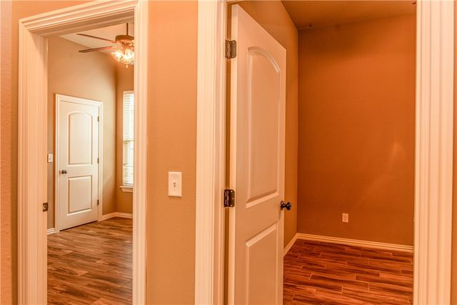 3175 Chelsey Lane, Springdale, AR 72764
