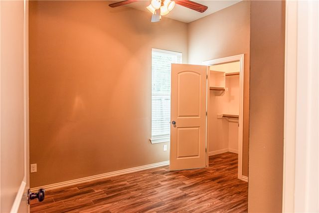 3175 Chelsey Lane, Springdale, AR 72764