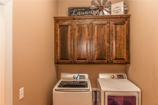 3175 Chelsey Lane, Springdale, AR 72764