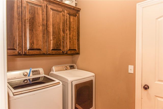 3175 Chelsey Lane, Springdale, AR 72764