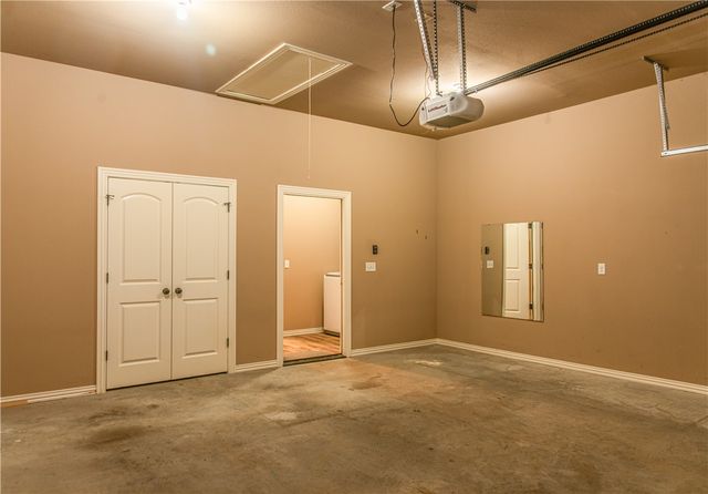 3175 Chelsey Lane, Springdale, AR 72764