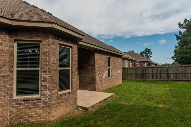 3175 Chelsey Lane, Springdale, AR 72764