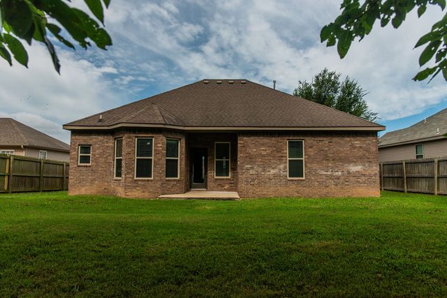 3175 Chelsey Lane, Springdale, AR 72764