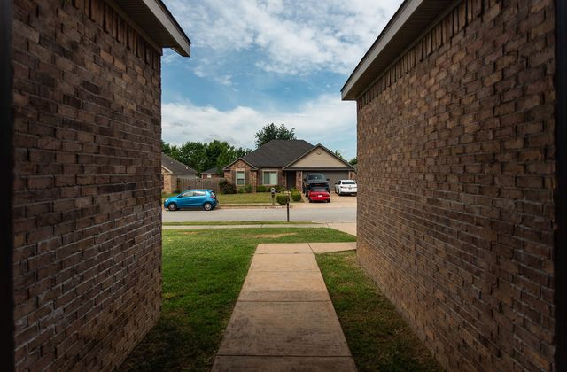 3175 Chelsey Lane, Springdale, AR 72764