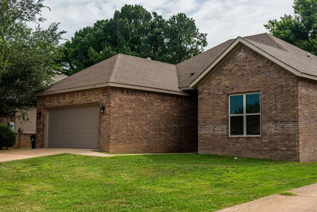 3175 Chelsey Lane, Springdale, AR 72764