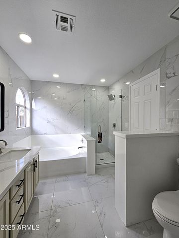 23813 N 39TH Lane, Glendale, AZ 85310