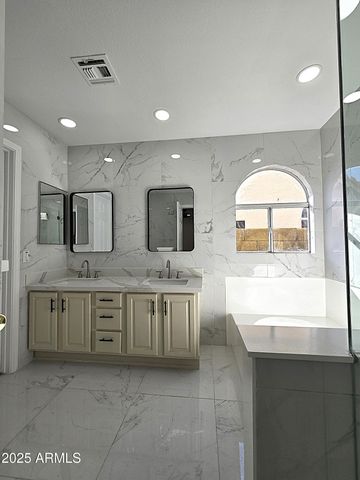 23813 N 39TH Lane, Glendale, AZ 85310