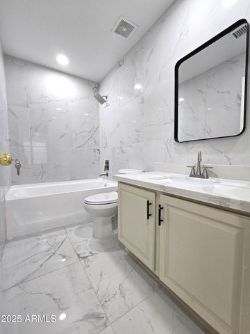 23813 N 39TH Lane, Glendale, AZ 85310