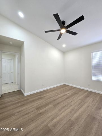 23813 N 39TH Lane, Glendale, AZ 85310