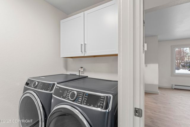 634 Fischer Avenue, Anchorage, AK 99518