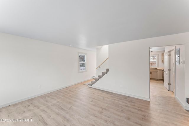 634 Fischer Avenue, Anchorage, AK 99518