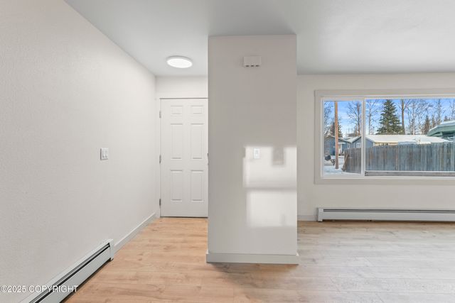 634 Fischer Avenue, Anchorage, AK 99518