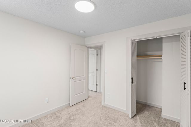 634 Fischer Avenue, Anchorage, AK 99518