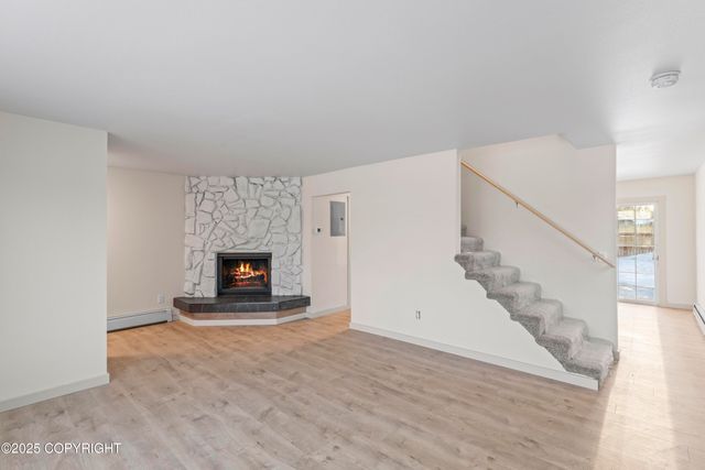 634 Fischer Avenue, Anchorage, AK 99518