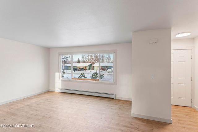 634 Fischer Avenue, Anchorage, AK 99518