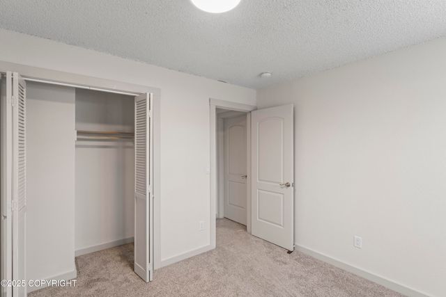 634 Fischer Avenue, Anchorage, AK 99518