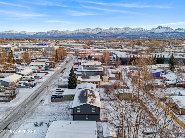 634 Fischer Avenue, Anchorage, AK 99518