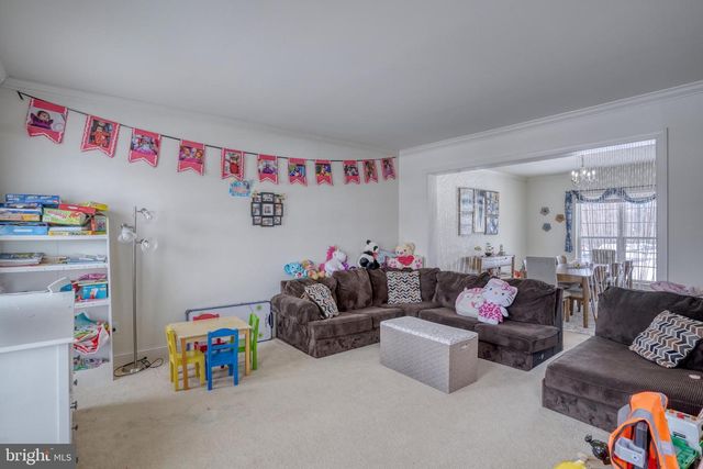 301 E FURROW LN, Newark, DE 19702