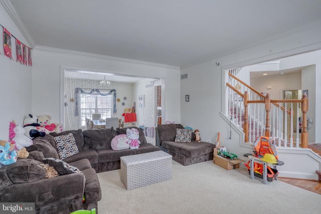 301 E FURROW LN, Newark, DE 19702