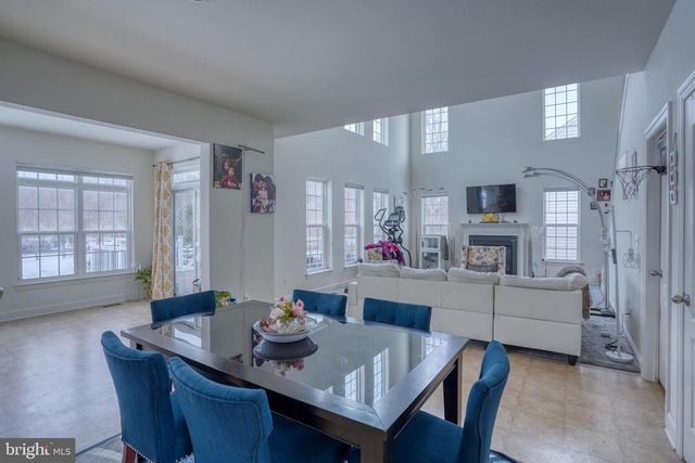 301 E FURROW LN, Newark, DE 19702