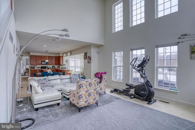 301 E FURROW LN, Newark, DE 19702