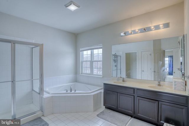 301 E FURROW LN, Newark, DE 19702