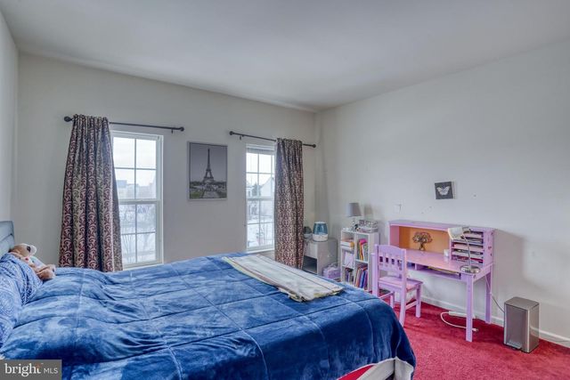 301 E FURROW LN, Newark, DE 19702