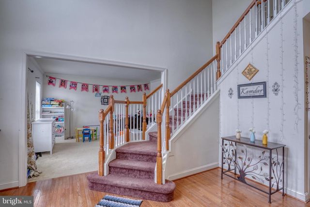 301 E FURROW LN, Newark, DE 19702