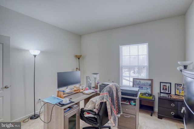 301 E FURROW LN, Newark, DE 19702