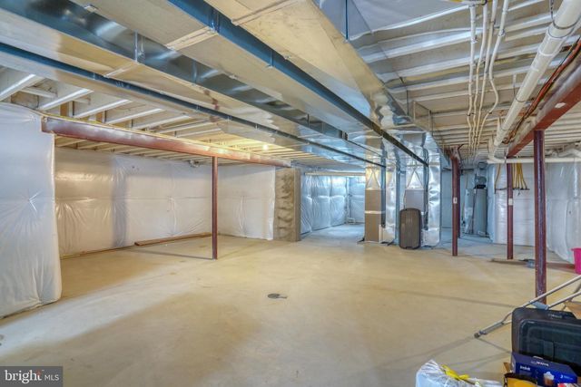 301 E FURROW LN, Newark, DE 19702