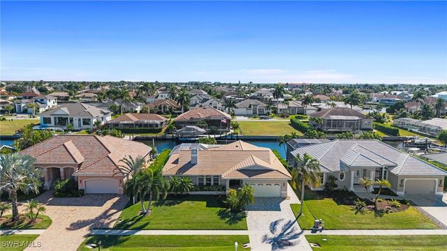 143 Leeward CT, Marco Island, FL 34145