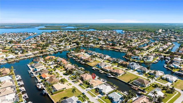 143 Leeward CT, Marco Island, FL 34145