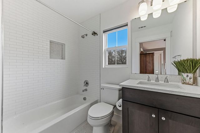 1801 Pequeno ST, Austin, TX 78757