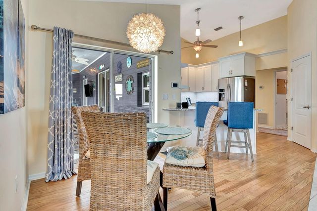 556 SILK OAK DRIVE, Venice, FL 34293