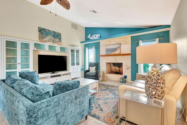 556 SILK OAK DRIVE, Venice, FL 34293