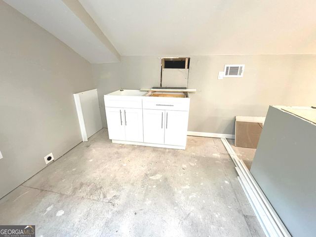 1170 Donnelly Avenue SW, Atlanta, GA 30310