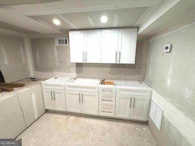 1170 Donnelly Avenue SW, Atlanta, GA 30310