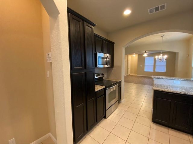 1014 Lost Pines LN, Cedar Park, TX 78613
