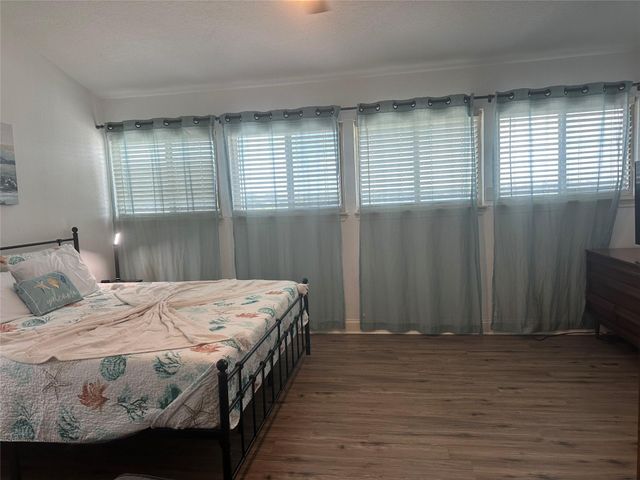 7041 Kingston Cove Ln 255, Willis, TX 77318