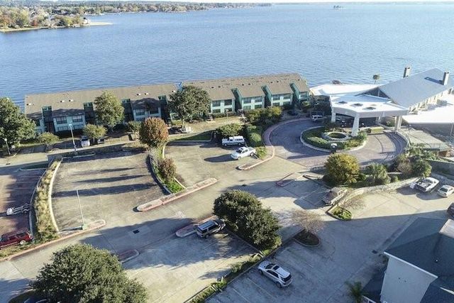 7041 Kingston Cove Ln 255, Willis, TX 77318