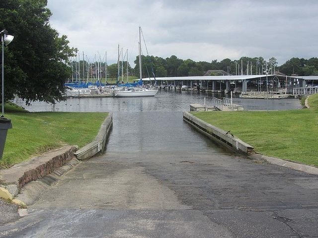 7041 Kingston Cove Ln 255, Willis, TX 77318