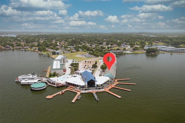 7041 Kingston Cove Ln 255, Willis, TX 77318