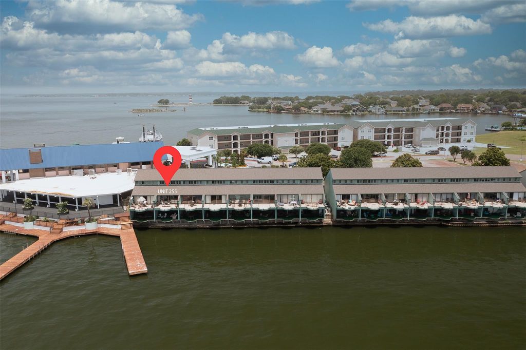 7041 Kingston Cove Ln 255, Willis, TX 77318