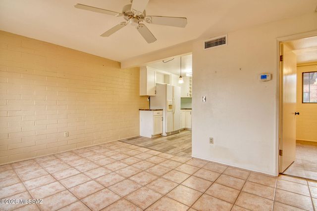 366 S La Canada Dr Unit A, Green Valley, AZ 85614