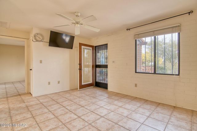 366 S La Canada Dr Unit A, Green Valley, AZ 85614