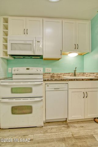 366 S La Canada Dr Unit A, Green Valley, AZ 85614