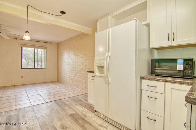 366 S La Canada Dr Unit A, Green Valley, AZ 85614