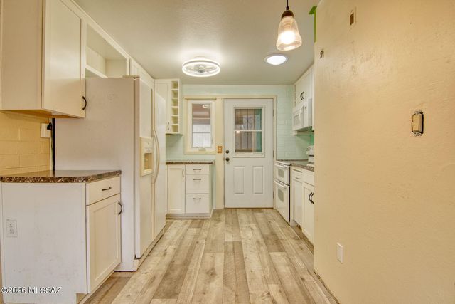 366 S La Canada Dr Unit A, Green Valley, AZ 85614